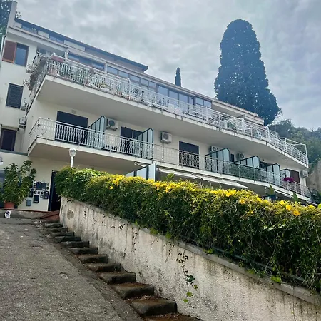 Vista Sicula * タオルミーナ